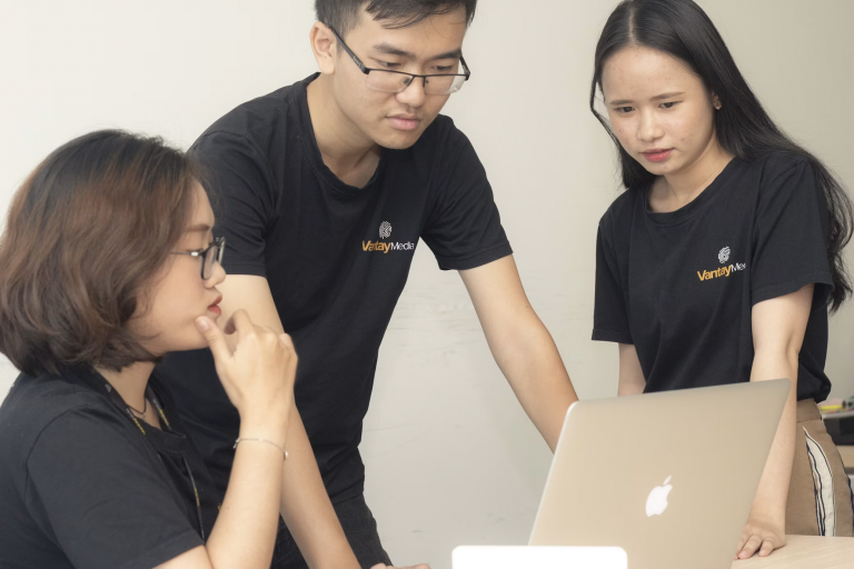 Báo cáo thị trường công nghệ số và điện toán đám mây Đông Nam Á 2025